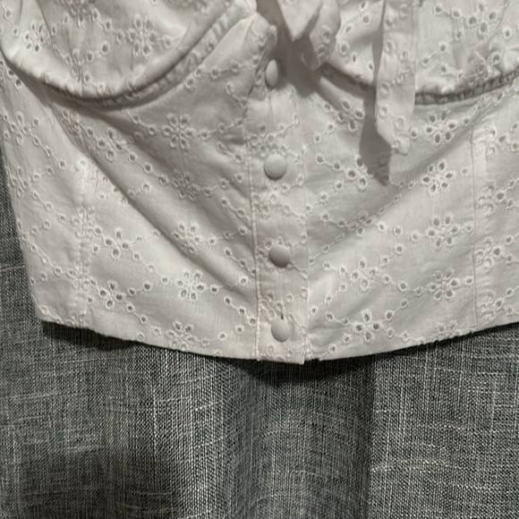 {NWT} BAR III eyelet crop top - Picture 6 of 7